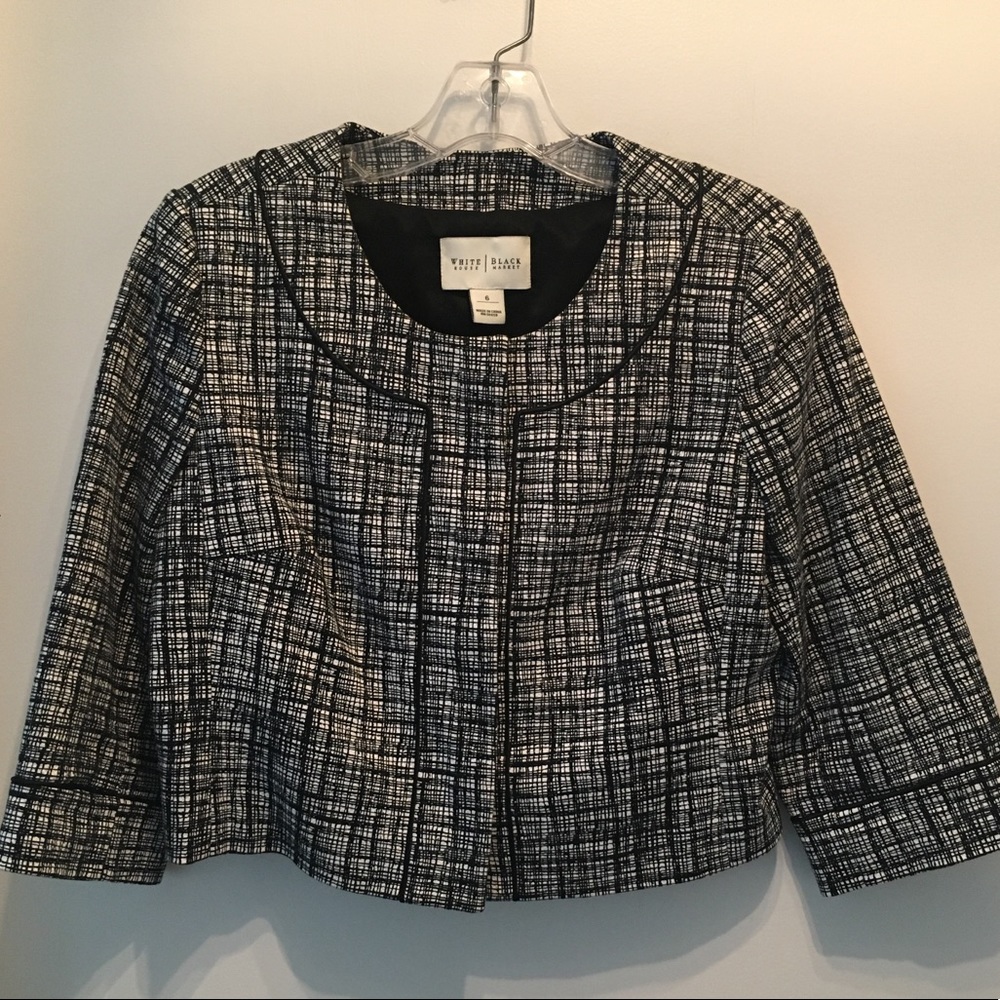 Cropped, 3/4-Sleeve Blazer